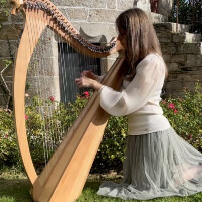 Sarah Coent, professeur de harpe celtique à l'EMPRM